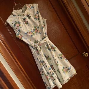 Vintage dress.  Medium large. EUC